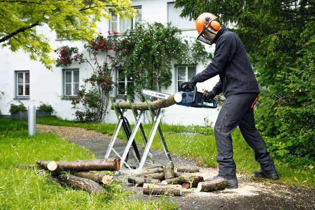 Image du produit Bosch Hausgeräte GKE 18V-40 (Tronçonneuse à batterie)
