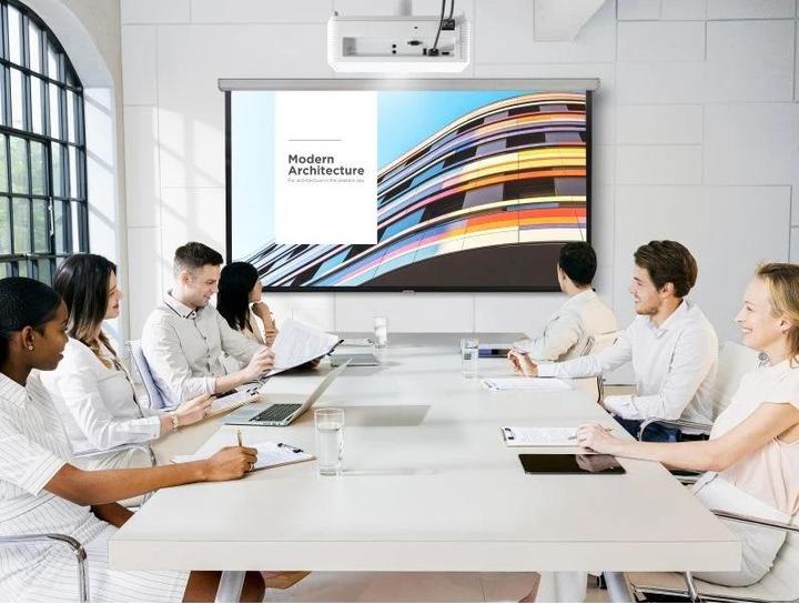 Actual product image Viewsonic PX704HDE 1080p 1920x1080 4000AL 22000:1 contrast SuperColor technology 3D compatible TR1.4 (Full HD, 4000 lm, 1.48 - 1.62:1)