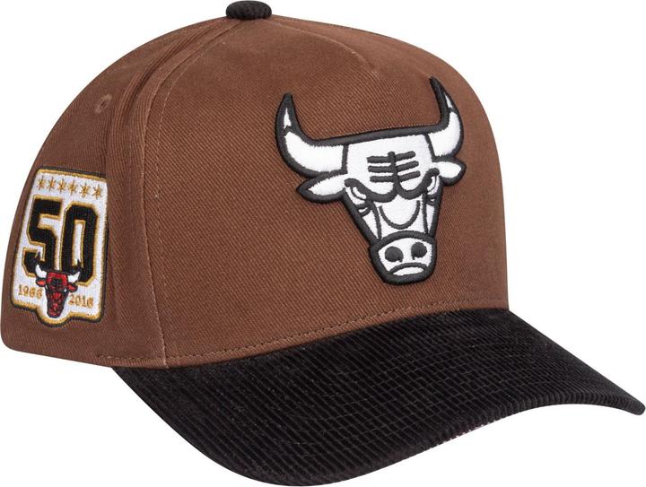 Actual product image Mitchell & Ness Snapback Stretch Cap Blk Pink Chicago Bulls (One size)
