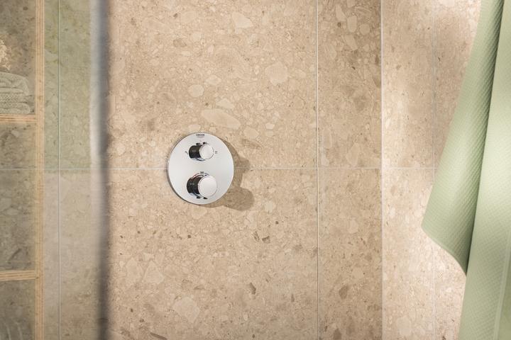 Produktbild Grohe Precision Thermostat Duschsystem Unterputz mit Vitalio Start 250 (1 Strahlart) und Vitalio Comfort 1