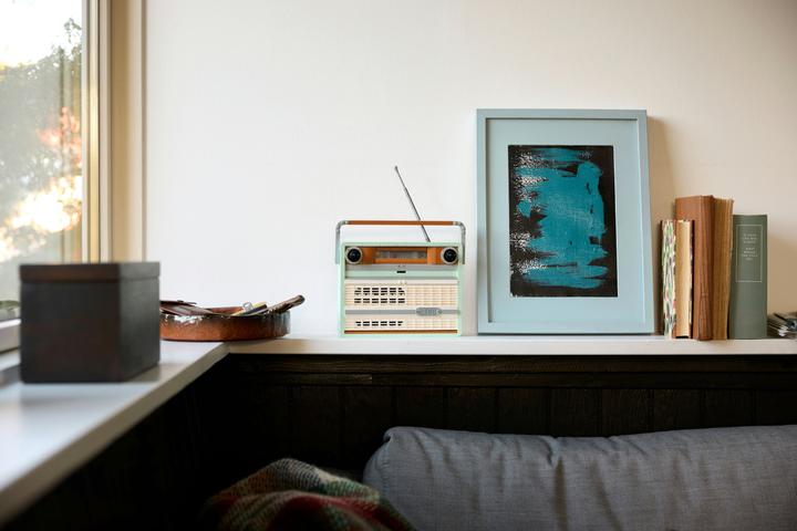 Actual product image LEGO Retro portable radio (10334, LEGO Icons, LEGO Rare Sets)
