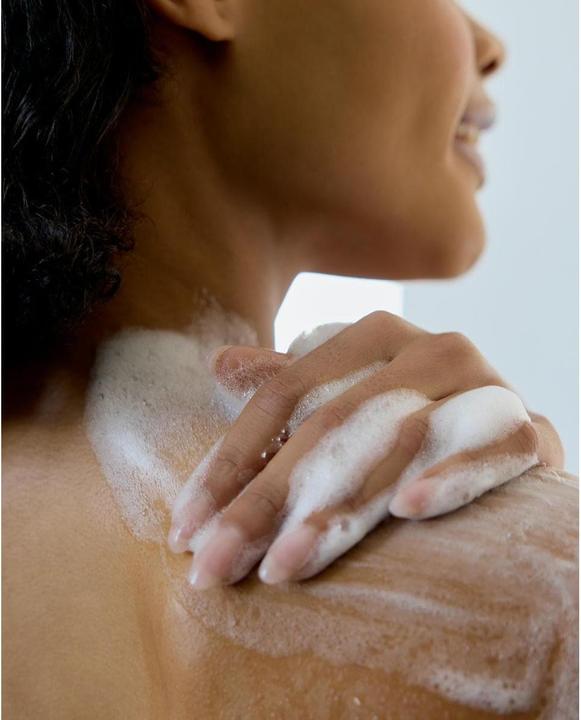 Actual product image NIVEA Waterlily & Oil (250 ml)