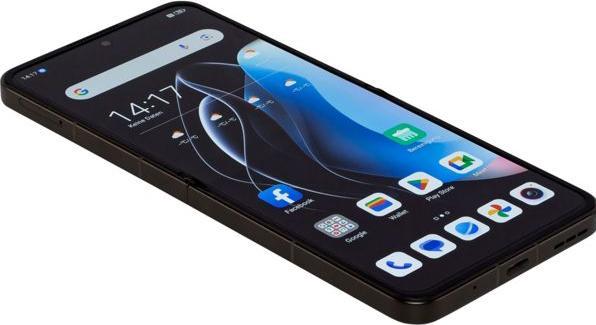 Produktbild Nubia Flip (256 GB, Cosmic Black, 6.90", Dual SIM, 50 Mpx, 5G)