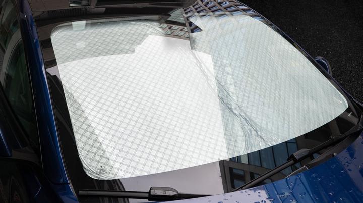Produktbild Made4EV Windschutzscheiben Sonnen- und Sichtschutz für das Tesla Model Y