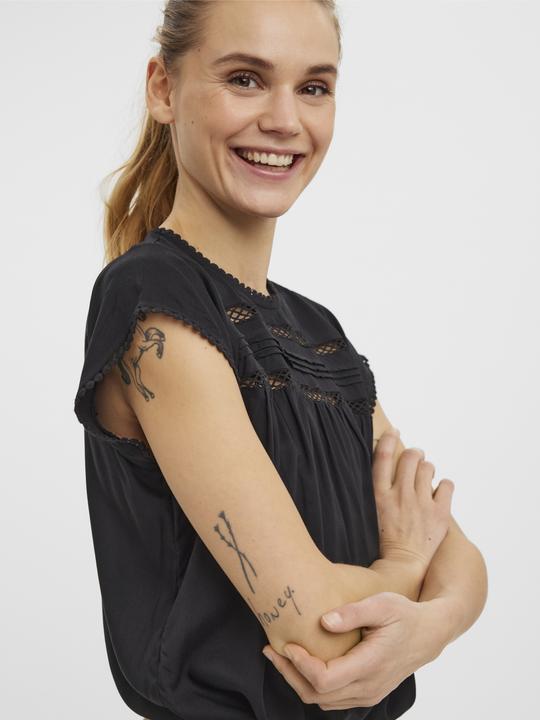 Produktbild Vero Moda Spitze Oberteil mit kurzen Ärmeln (S)