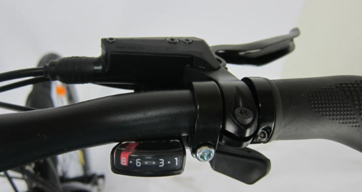 Produktbild Maxtron Trekking E-Bike mit Heckmotor für Herren.