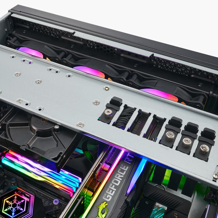Actual product image Silverstone RM44 (SSI CEB, ATX, Mini-ITX, mATX, E-ATX)