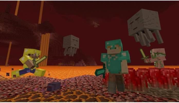 Actual product image Nintendo Minecraft (Switch, Multilingual)