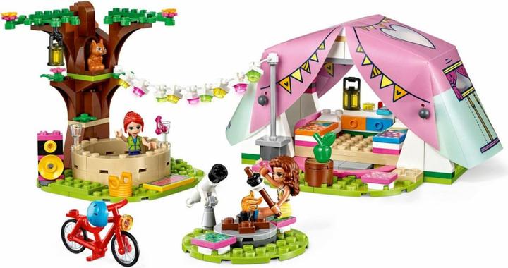 Actual product image LEGO Camping in Heartlake City (41392, LEGO Friends)