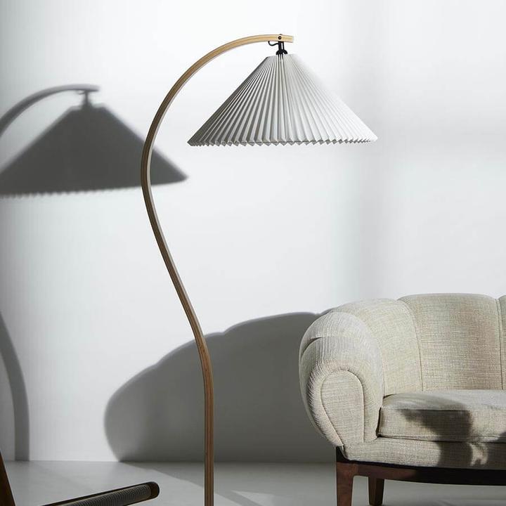 Image du produit Gubi Timberline Lampadaire White/Oak/Birch (E27)