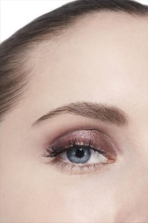 Actual product image Chanel Ombre Premiere Laque No 32 (32 Vastness)