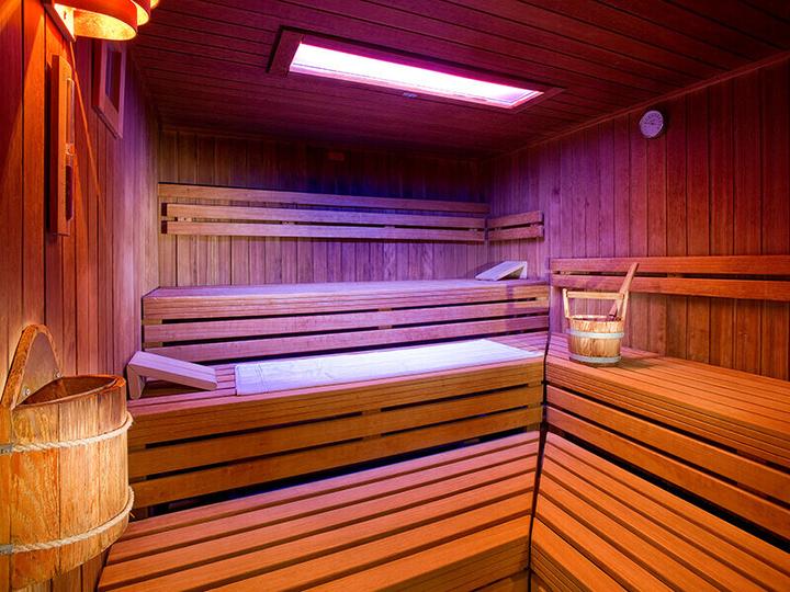Actual product image Smartbox The charm of Switzerland: 1 overnight stay with breakfast and spa break (2 pers.)