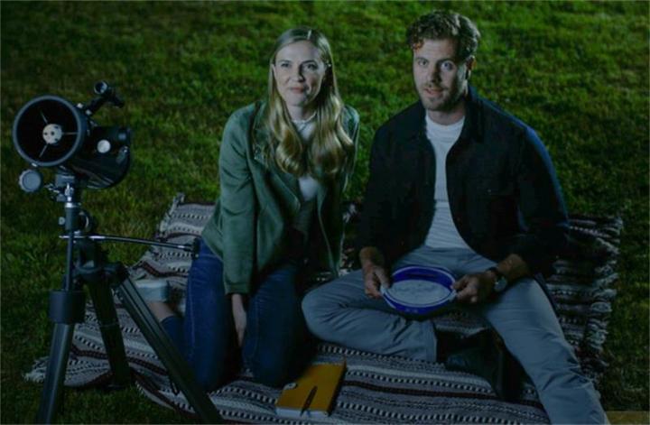 Image du produit L'amour sous les étoiles - Deux coeurs pour l'infini (DVD, 2024, Allemand, Anglais)