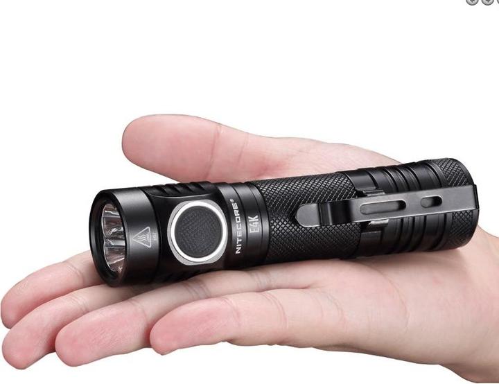 Produktbild Nitecore E4K - 4400 Lumen (11.75 cm, 4400 lm)