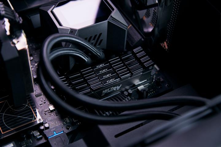 Produktbild Kingston FURY Renegade (2 x 16GB, 4600 MHz, DDR4-RAM, DIMM)
