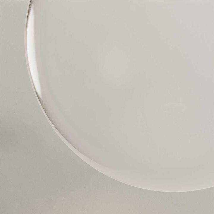 Klar Glas, Dreibein in Gold