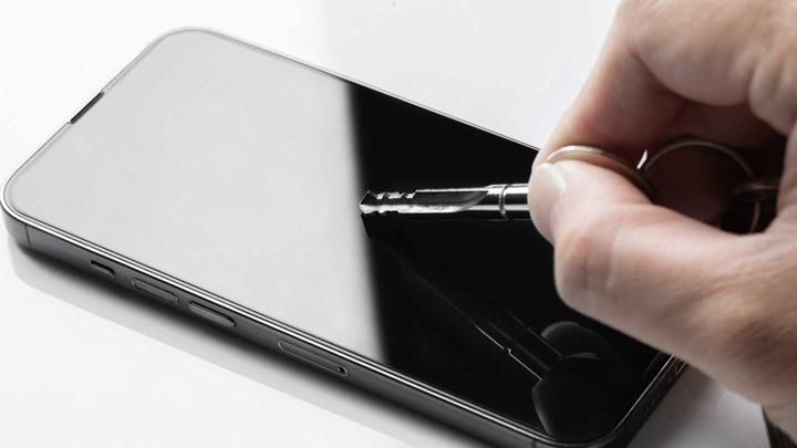 Produktbild Moshi AirFoil Pro for iPhone 13 Pro Max - Black (Clear/Glossy) (1 Stück, Apple iPhone 13 Pro Max)