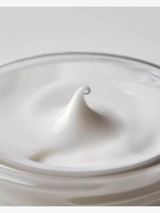 Actual product image Dr. Barbara Sturm Super Anti-Aging Neck and Decollete Cream (50 ml, 24h cream)