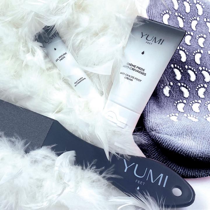 Actual product image Yumi Home Kit (Foot deodorant & powder)