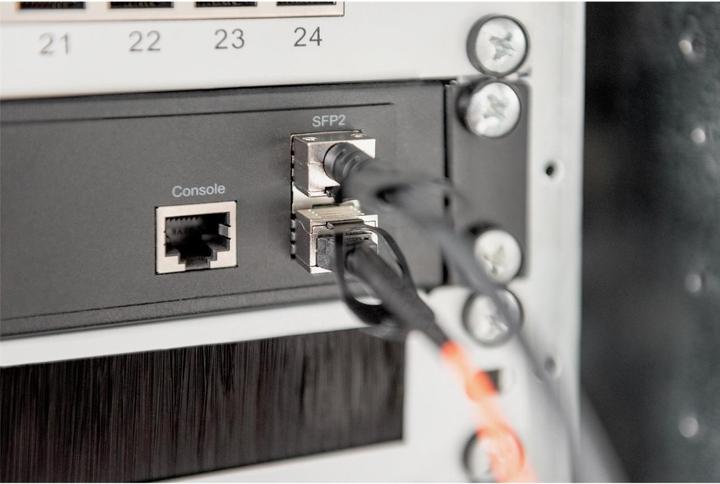 Produktbild Digitus SFP+ 10G 2m DAC Kabel (S/FTP, CAT6, 2 m)