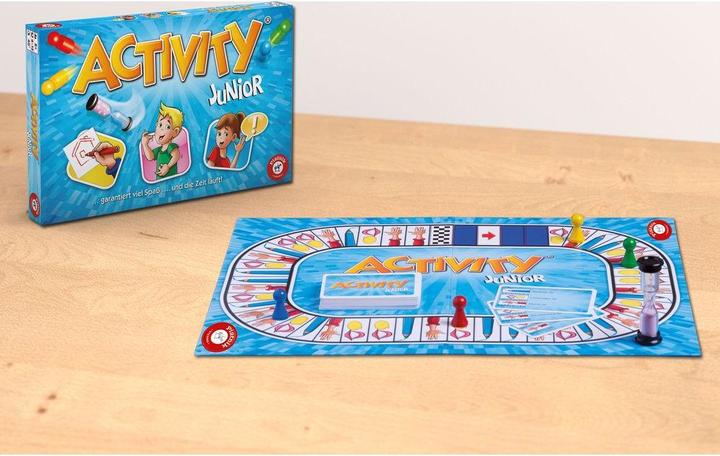 Actual product image Piatnik Activity Junior (German)