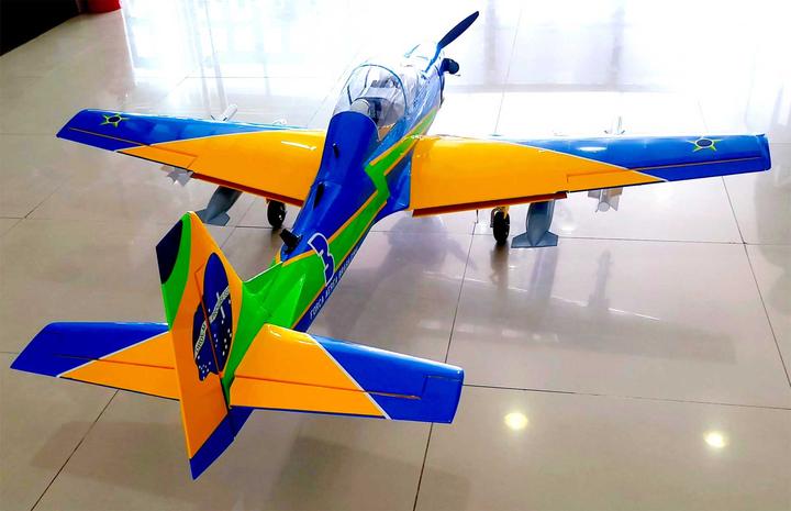 Immagine prodotto Seagull Models SG-Models ) Tucano T-27 65" 15-20cc SENZA carrello retrattile (Merlo)