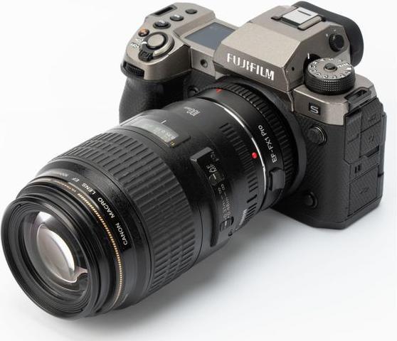 Actual product image Viltrox EF-FX1 Pro lens adapter