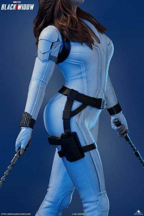 Image du produit Queen Studios Black Widow "Black Widow - Snow Suit Edition" Statue 1/4