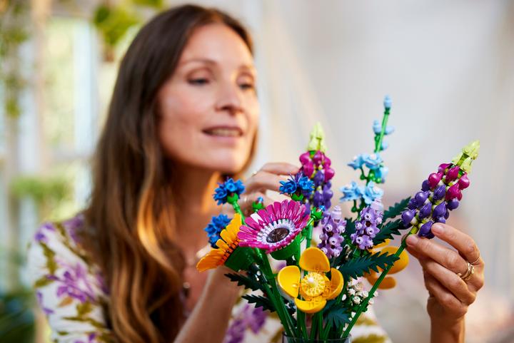 Image du produit LEGO Bouquet de fleurs sauvages (10313, LEGO Icons, LEGO Botanical)