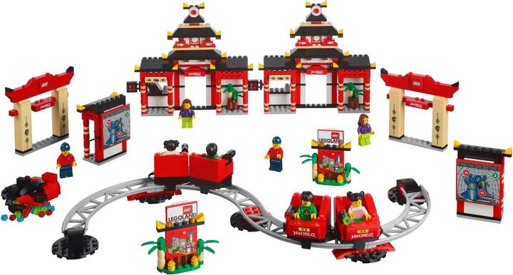 Image du produit LEGO Promotionnel exclusif LAND NINJAGO World (40429, LEGO Ninjago)