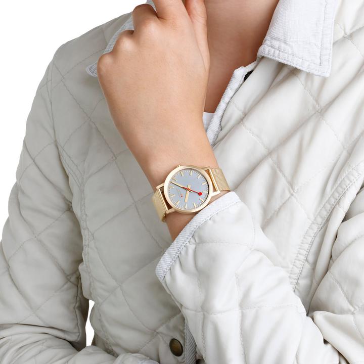 Produktbild Mondaine Classic - von der Natur inspiriert - Ip Gold (Analoguhr, 36 mm)