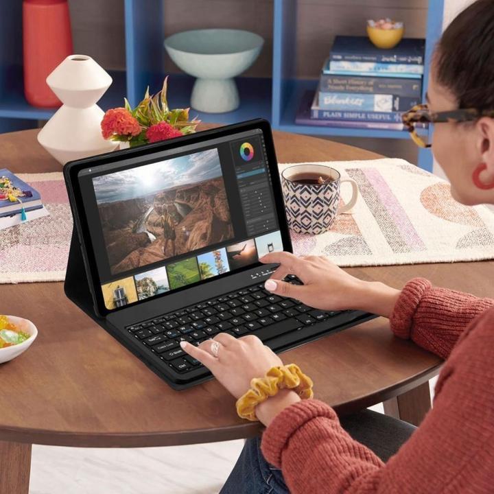 Actual product image Tech-Protect SC Pen Keyboard case with keyboard (Lenovo Tab M11)