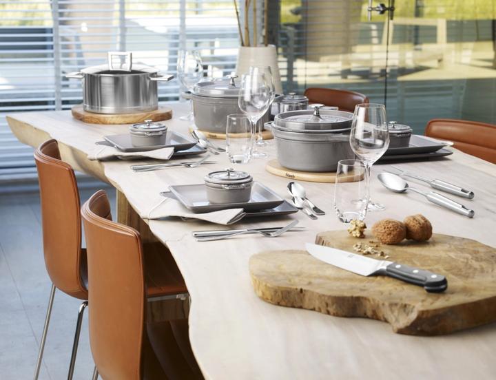 Productafbeelding Staub Cocotte (28 cm, Braadpan + kasserol, Gietijzer, Email)