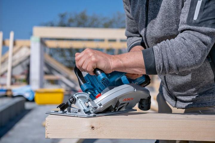 Produktbild Bosch Professional GKS 18V-70 L