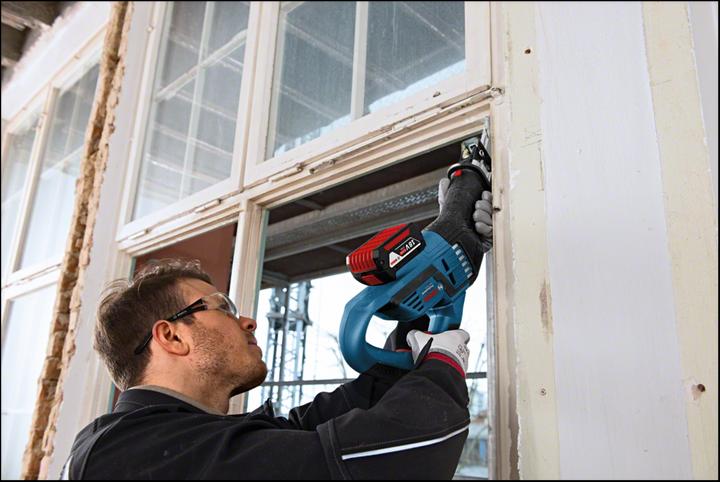 Produktbild Bosch Professional GSA 18V-32