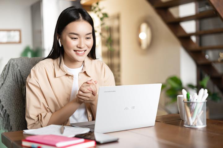 Image du produit ASUS Chromebook CX3 (14", Intel Core i5-1235U, 8 Go, 256 Go, DE)