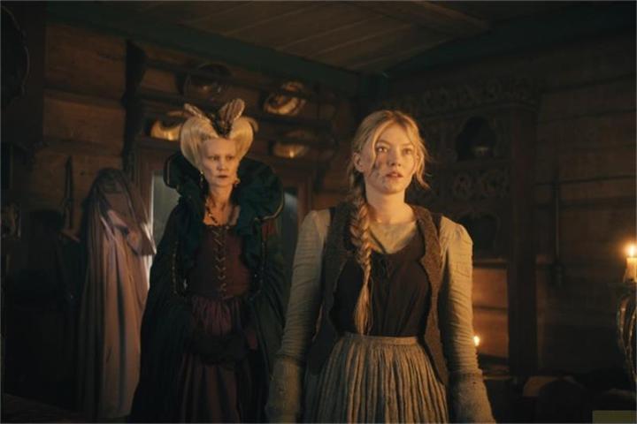 Produktbild Plaion Drei Haselnüsse für Aschenbrödel (Mediabook, 4K-UHD + 2 Blu-rays) (Blu-ray, 2022, Deutsch)