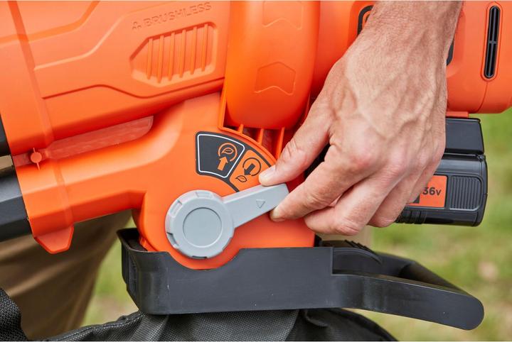 Actual product image Black & Decker BCBLV3625L1 Solo (Rechargeable battery operated, Vacuum cleaners & blowers, Leaf blower, Leaf vacuums)
