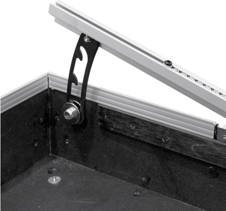 Actual product image Omnitronic Mixer-Case Profi MCV-19,variable,sw 12HE (Accessories)