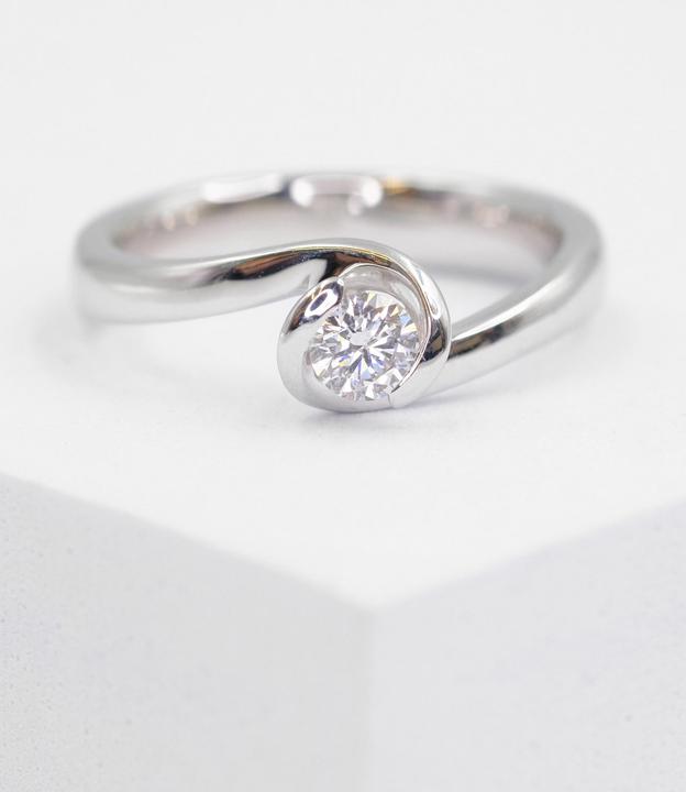 Actual product image Muau Solitaire (52, 750/18 K Gold)