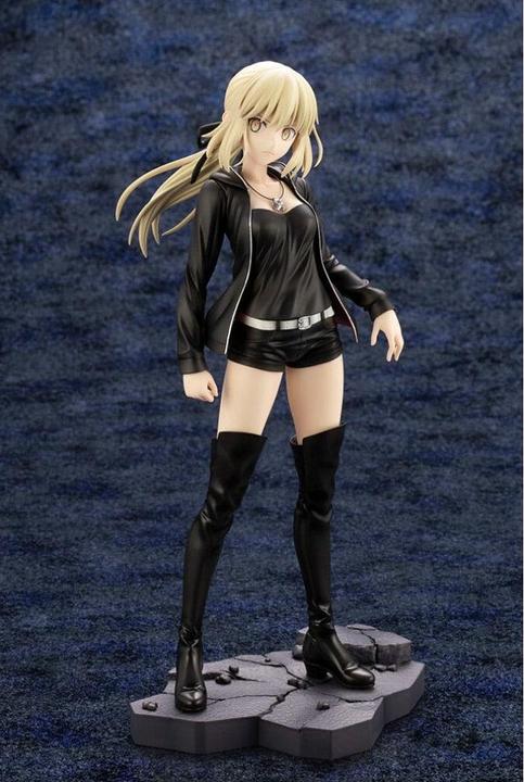 Immagine prodotto Kotobukiya Statuetta Fate/Grand Order PVC 1/7 Saber/Altria Pendragon (Alter) Casual Ver. 24 cm