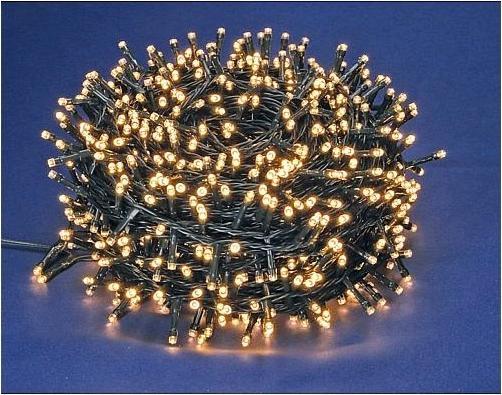 Produktbild Lotti bernsteinfarbe LED Clusterlichterkette 2200 LEDs (26.50 m)