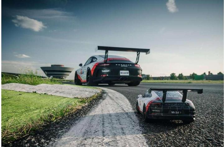 Produktbild Ravensburger Porsche 911 GT3 Cup (108 Teile)