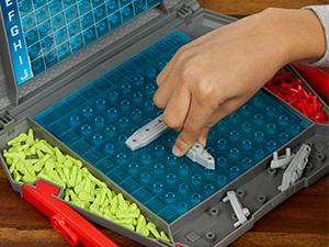 Produktbild Hasbro Gaming Flottenmanöver (Französisch)
