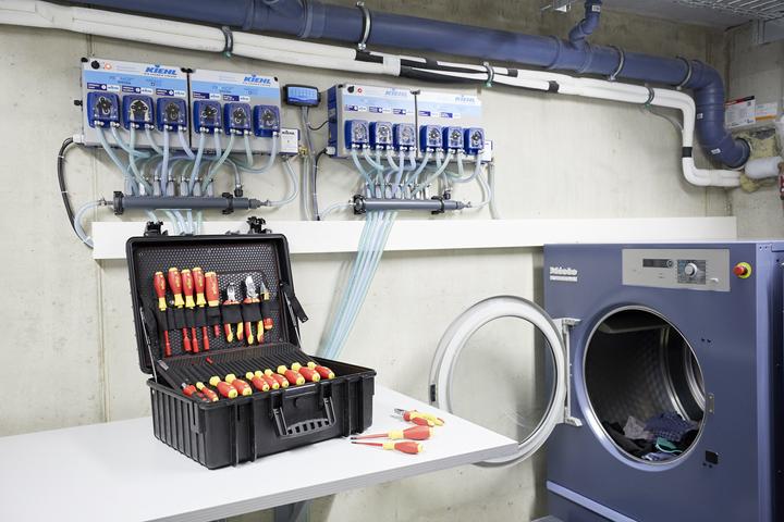 Actual product image Wiha Electrician's tool set Competence XL I mixed 81 pcs. in tool case (81 pieces)