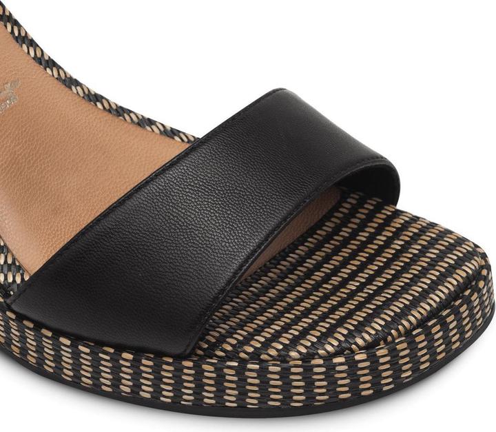 Actual product image Tamaris Sandal (40)