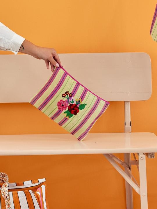 Produktbild Rice Recycled Plastic Pouch Bag Sand Stripes and Flower Print