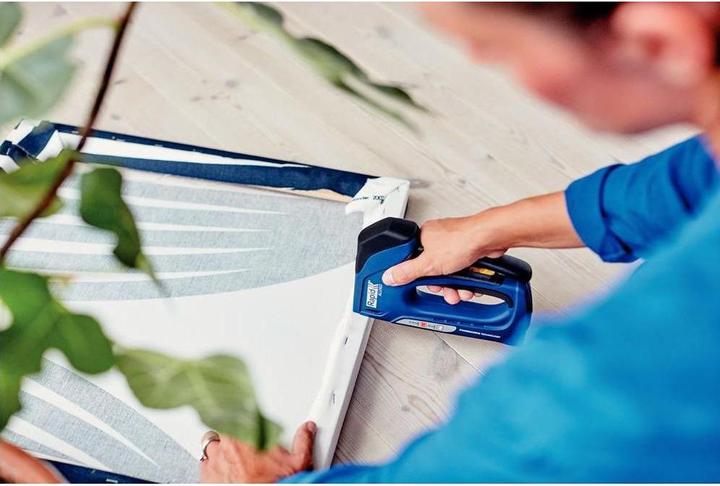 Actual product image Rapid ALU953 Hand tacker