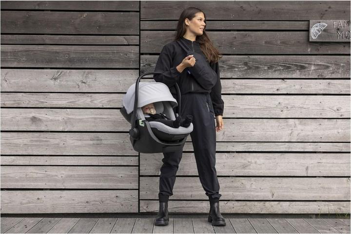 Actual product image Thule Maple with Alfi ISOFIX base station (Reboarder, ECE R129/i-Size Standard)