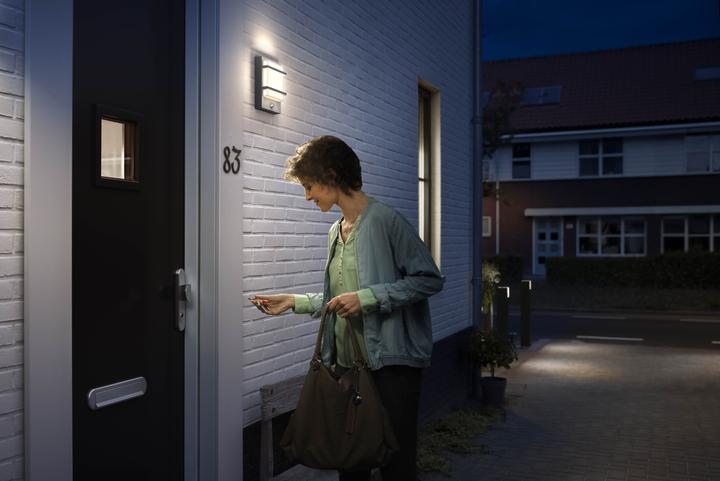 Image du produit Philips Petronia (1200 lm, IP44)